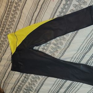 ZYIA yellow metallic light n tight hi rise 7/8 leggings